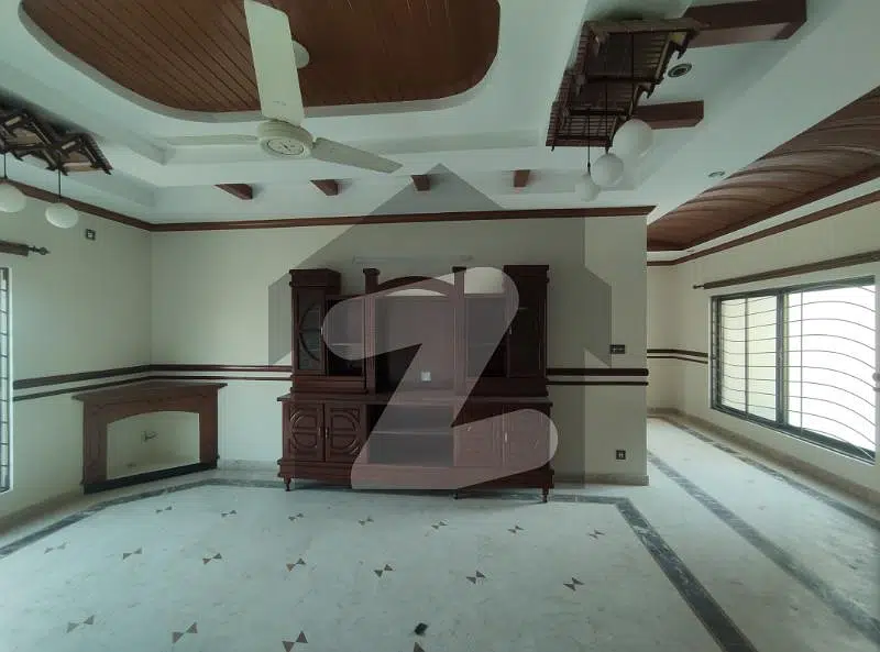 Spacious 1 Kanal Double Unit House For Sale At Dha 2