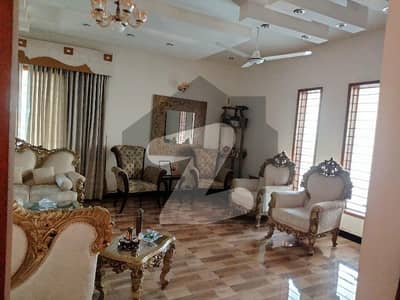ڈی ایچ اے فیز 5 ڈی ایچ اے ڈیفینس,کراچی میں 5 کمروں کا 1 کنال مکان 11.0 کروڑ میں برائے فروخت۔