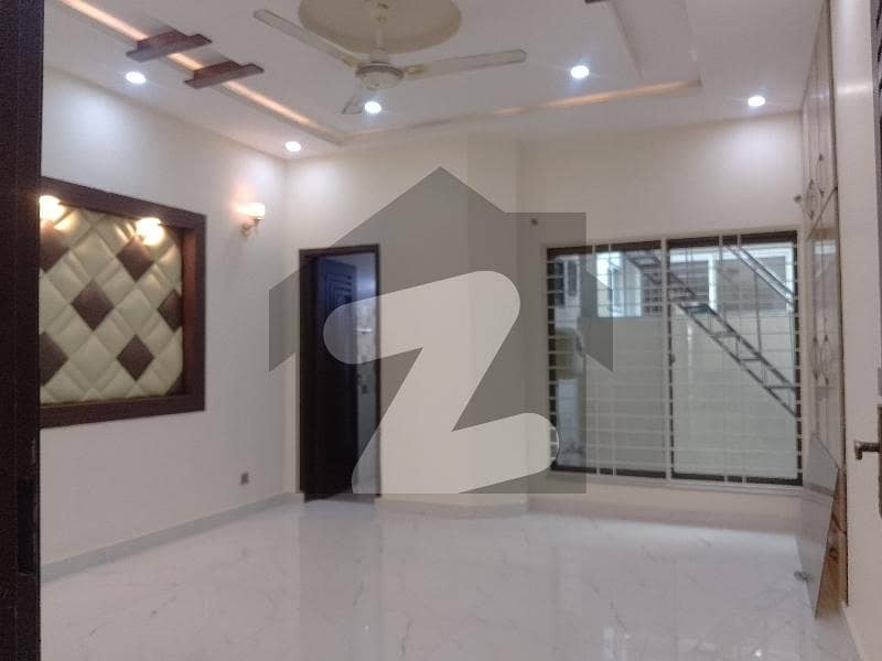 05 MARLA LOWER PORTION AVAILABLE FOR RENT SECTOR D AA BLOCK BEHRIA TOWN LAHORE