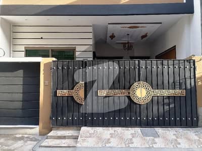 Triple Storey 4 Marla House Available In Marghzar Officers Colony For sale
