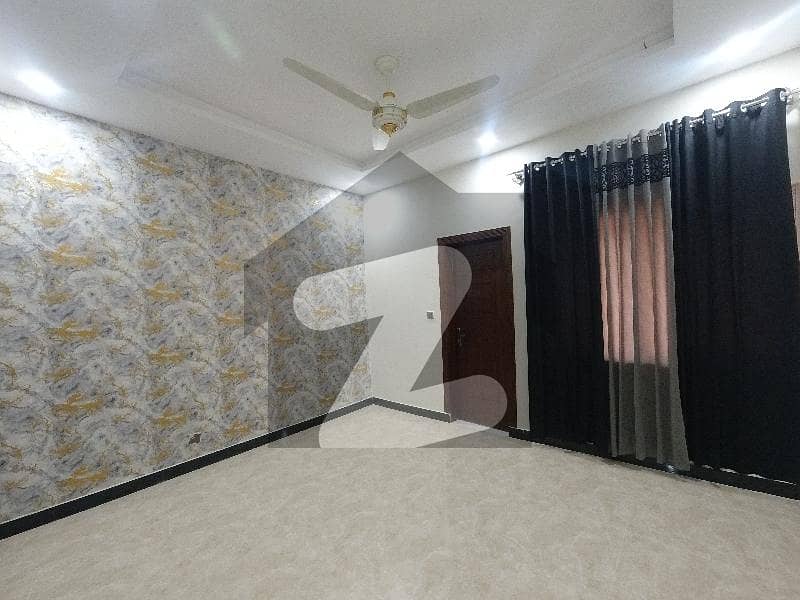 A On Excellent Location 900 Square Feet Flat In Islamabad Is On The Market For sale