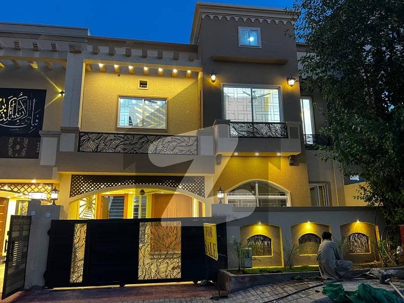 Bahira Town Ali Block 7 Marla Brand New House For Sale