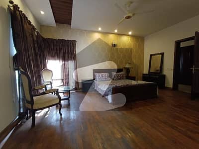 Fully Furnished Dream House For Short Rentals!! Prime Location.