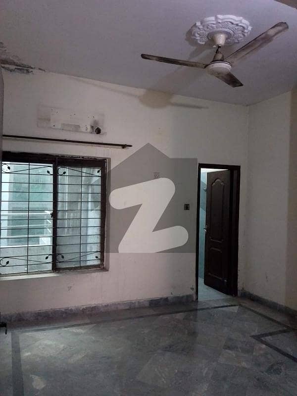 Affordable Facing Park House For Sale In Model Town