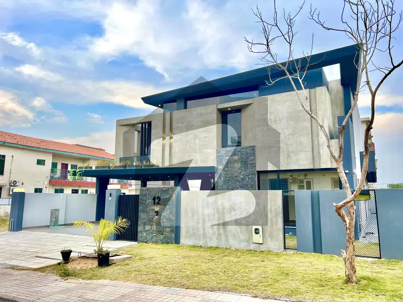 Ultra Modern house for sale at prime location in dha phase 2