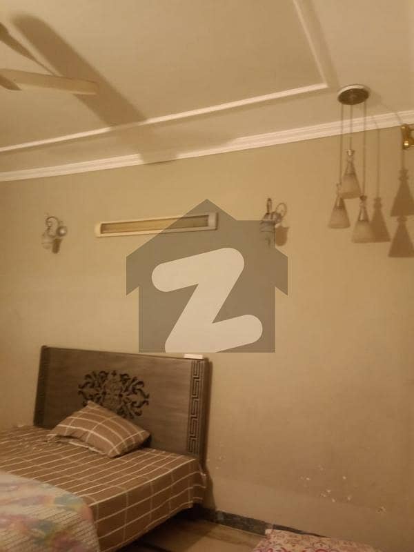 فیصل ٹاؤن لاہور میں 2 کمروں کا 12 مرلہ زیریں پورشن 70.0 ہزار میں کرایہ پر دستیاب ہے۔