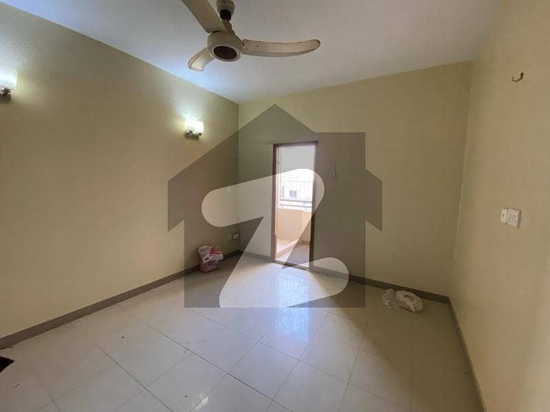 3 BED 1500 SQF APARTMENT ON RENT