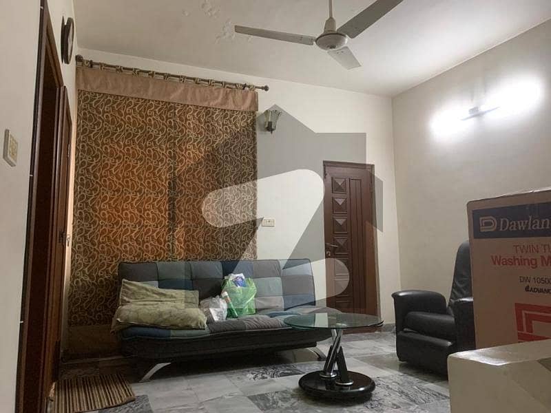 گلستانِِ جوہر ۔ بلاک 16 گلستانِ جوہر,کراچی میں 8 کمروں کا 8 مرلہ مکان 5.25 کروڑ میں برائے فروخت۔