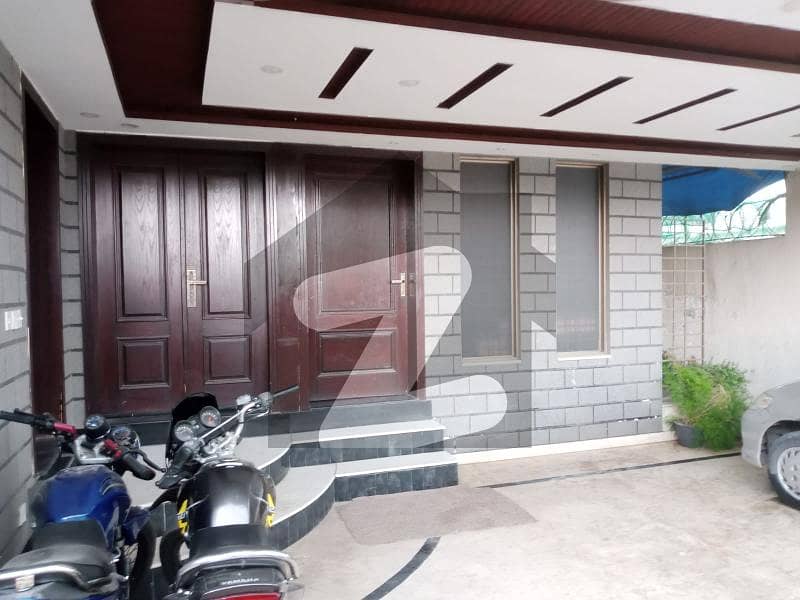 House In Bahria Town Phase 8 Safari Valley For Rent