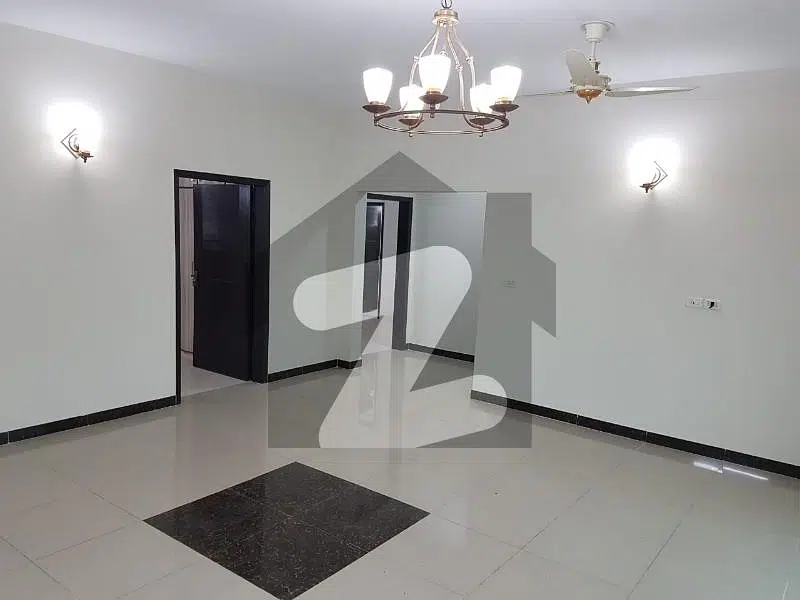 10 Marla Spacious Flat Is Available In Askari 10 - Sector F For sale