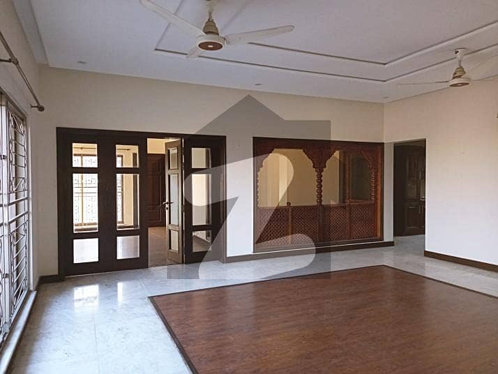 ڈی ایچ اے فیز 1 ڈیفنس (ڈی ایچ اے),لاہور میں 3 کمروں کا 14 مرلہ مکان 4.05 کروڑ میں برائے فروخت۔