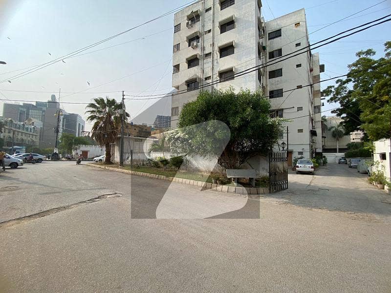 Renovated 3 Bedroom 2200 Square Feet Luxury Apartment In A Maintained Project Known As Riaz Kandawal Apartment Building 2 On Peaceful Location Of Frere Town Is Available For Rent