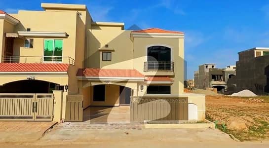 7 Marla House For Sale In Rs. 24500000/- Only