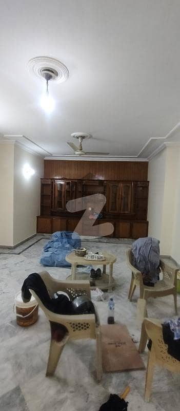 جوہر ٹاؤن لاہور میں 2 کمروں کا 12 مرلہ بالائی پورشن 55.0 ہزار میں کرایہ پر دستیاب ہے۔
