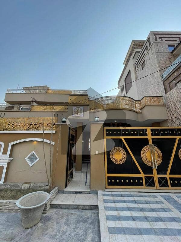 ورسک روڈ پشاور میں 6 کمروں کا 12 مرلہ مکان 4.8 کروڑ میں برائے فروخت۔