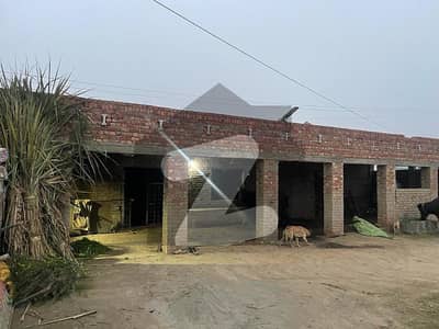 بیدیاں روڈ لاہور میں 3 کمروں کا 2 کنال فارم ہاؤس 2.25 کروڑ میں برائے فروخت۔