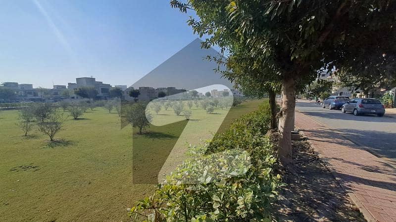 1 Kanal Facing Park Residential Plot Available For Sale