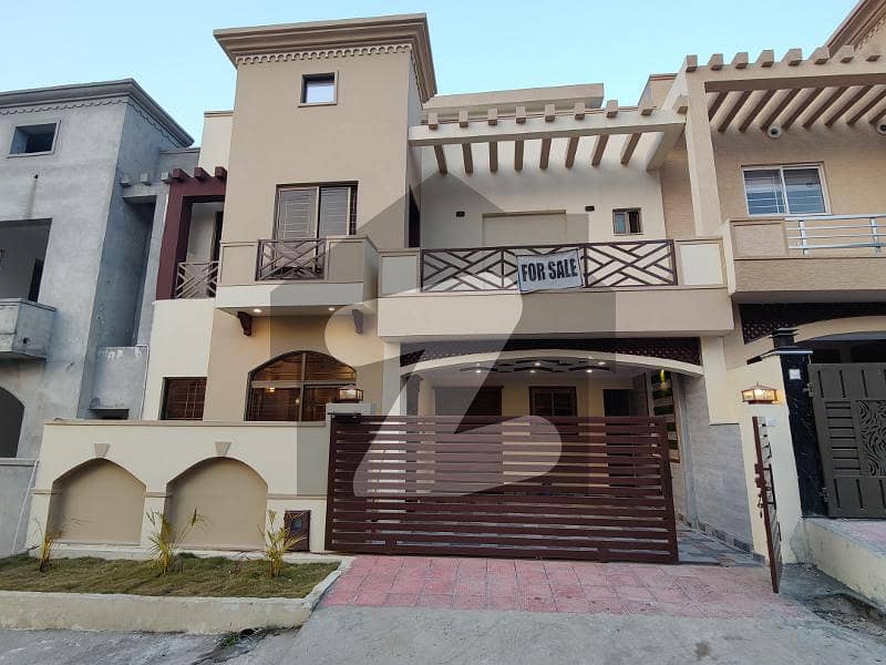 Beautiful Decent Style 7 Marla House For Sale