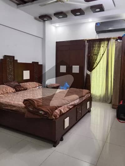 پی ای سی ایچ ایس بلاک 2 پی ای سی ایچ ایس,جمشید ٹاؤن,کراچی میں 3 کمروں کا 7 مرلہ فلیٹ 4.5 کروڑ میں برائے فروخت۔