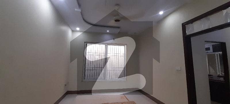 بہادر آباد گلشنِ اقبال ٹاؤن,کراچی میں 2 کمروں کا 5 مرلہ فلیٹ 51.0 ہزار میں کرایہ پر دستیاب ہے۔