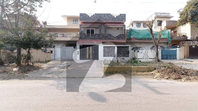 Double Storey House Available For Sale On Main Chambeli Road I-10