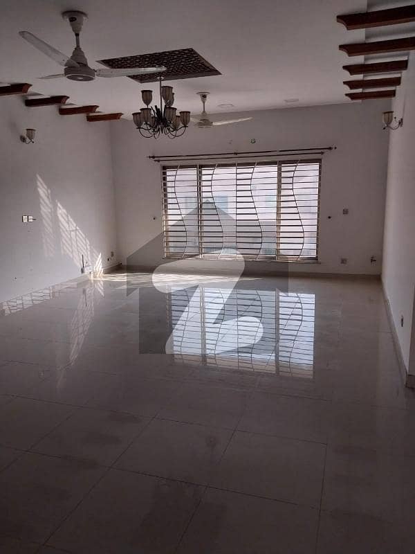 1 kanal Upper Portion for Rent in DHA2 1 kanal Upper Portion for Rent in DHA2