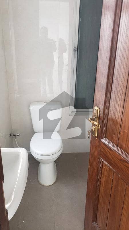8 Marla Commercial Floor For Rent 8 Marla Commercial Floor For Rent