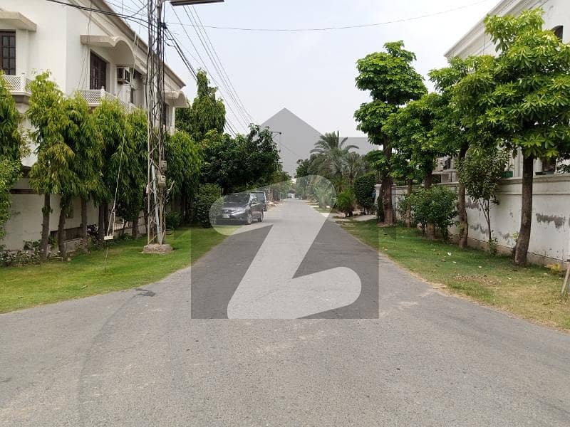 2 Kanal Corner Owner Build House Very Hot Location Near To H-Block Market, National Hospital Is Available For Sale In DHA Phase 1, Block L, Lahore