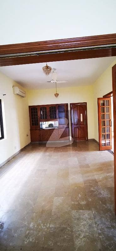 Beautiful Double Storey 4 Bedrooms Residence House Available For Rent