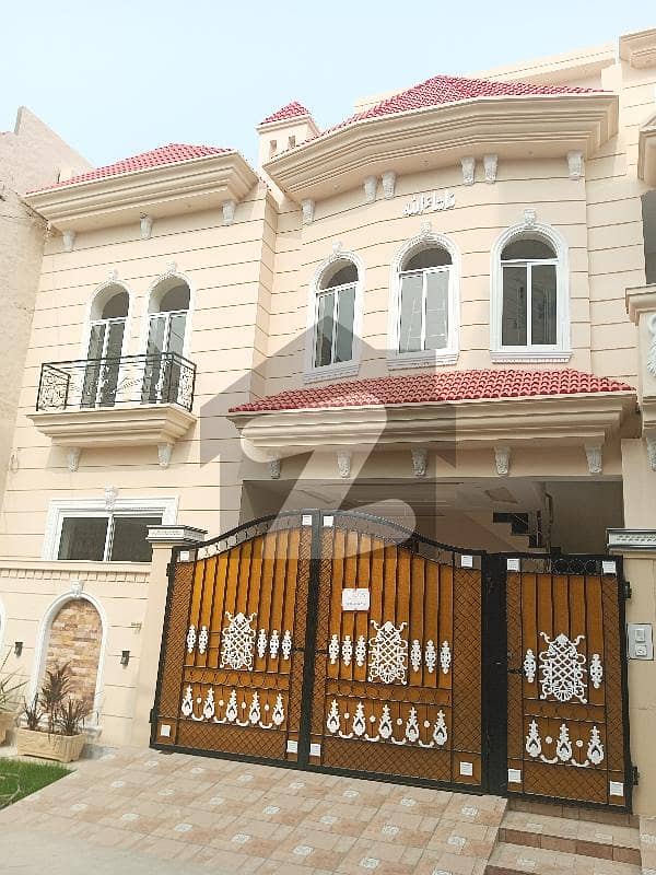 علامہ اقبال ایونیو جہانگی والا روڈ,بہاولپور میں 5 کمروں کا 6 مرلہ مکان 2.0 کروڑ میں برائے فروخت۔