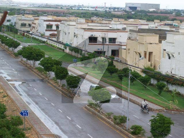 عسکری 4 گلستانِ جوہر,کراچی میں 3 کمروں کا 11 مرلہ فلیٹ 5.25 کروڑ میں برائے فروخت۔
