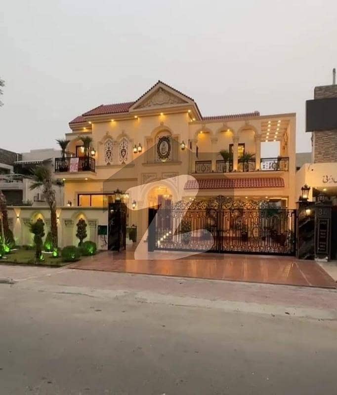 بحریہ ٹاؤن سیکٹر B بحریہ ٹاؤن,لاہور میں 5 کمروں کا 1 کنال مکان 11.0 کروڑ میں برائے فروخت۔