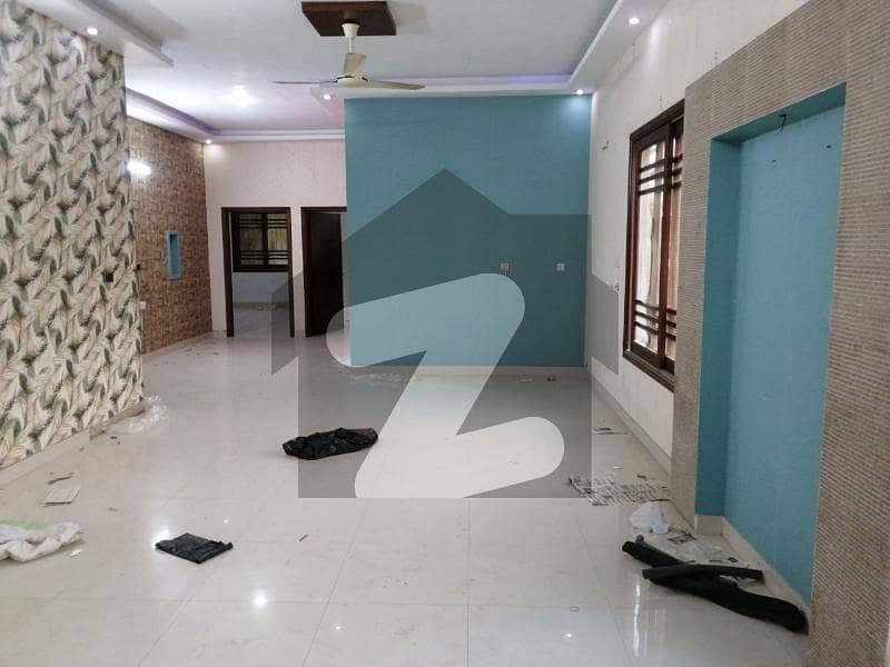 SILENT COMMERCIAL INDEPENDENT BUNGALOW 500 SQ YD AVAILABLE FOR RENT IDEAL LOCATION IN GULSHAN E IQBAL