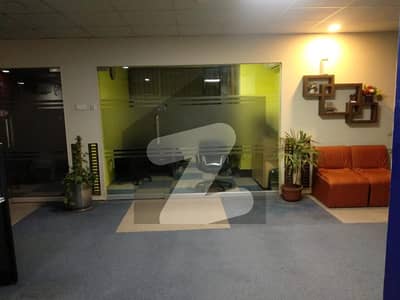 I-8 MARKAZ 10000 SQ FEET STATE OF ART OFFICE BEST FOR MULTINATIONAL COMPANIES HUGE CAR PARKING
