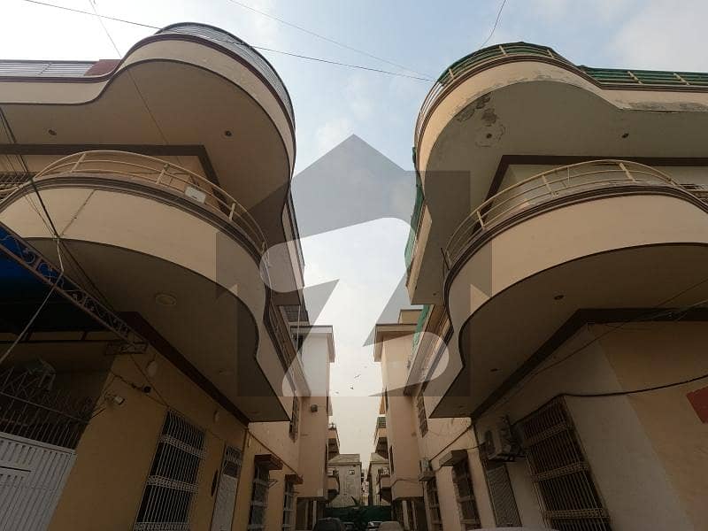 400 Sq. Yd 2nd Floor Portion With Roof Is Available For Sale