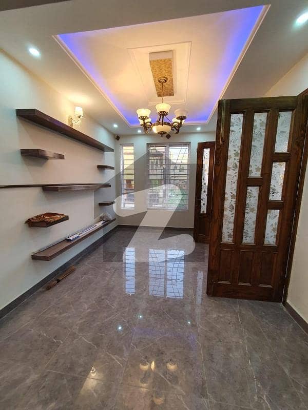 10 Marlas Tile Flooring Double Storey House Near Kashmir Highway G-13