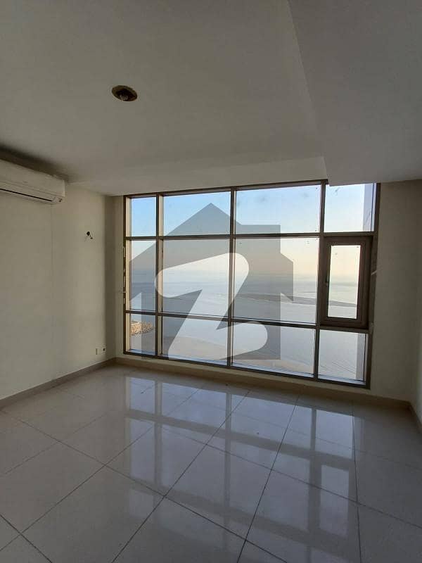 3 Bed Full Sea Facing Apartment For Rent in Reef Tower Emaar Crescent Bay