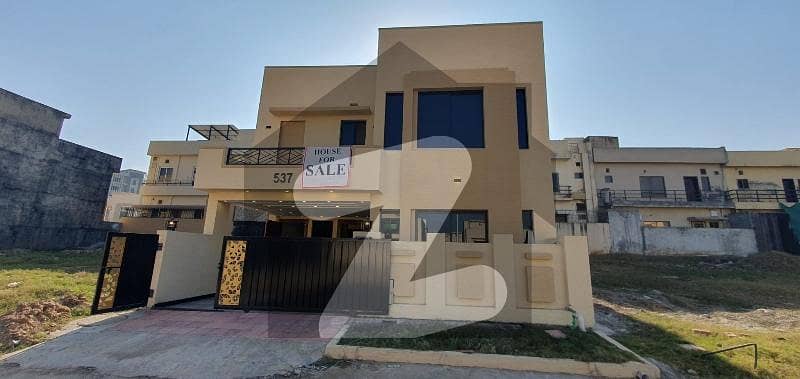 7Marla Designer House solid construction Available for All facilities Available