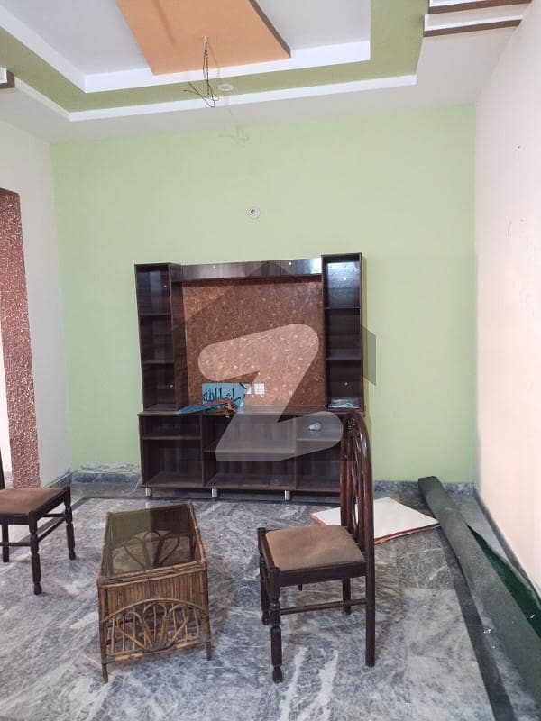 ایڈن بولیوارڈ ہاؤسنگ سکیم کالج روڈ,لاہور میں 2 کمروں کا 5 مرلہ بالائی پورشن 32.0 ہزار میں کرایہ پر دستیاب ہے۔