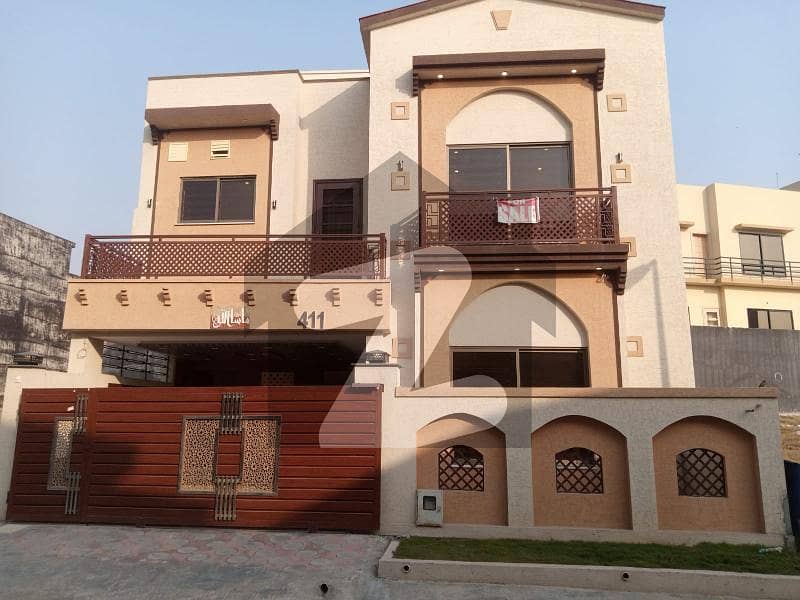 Bahria Town Phase 8 - Abu Bakar Block House For Sale Sized 7 Marla