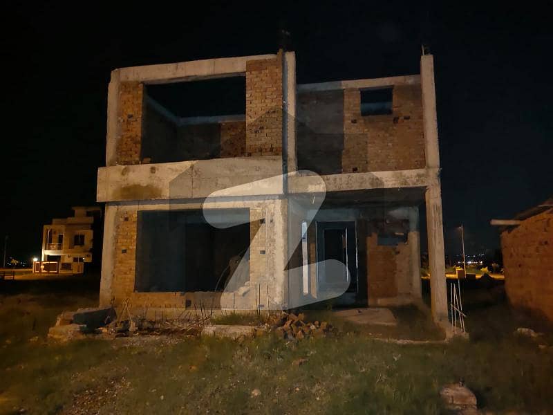 Gray structure 5 Marla House available in BAHRIA