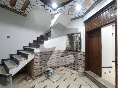 میسرائل روڈ راولپنڈی میں 1 کمرے کا 3 مرلہ زیریں پورشن 10.5 ہزار میں کرایہ پر دستیاب ہے۔