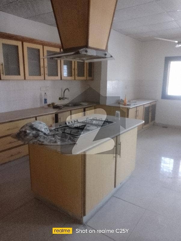 Commercial Bungalow Commercial Bungalow
