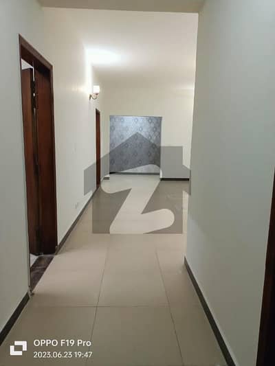 Prime Location Apartment Available For Sale In Askari 11