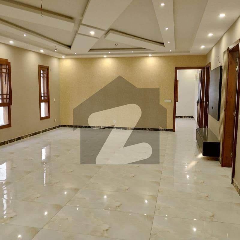 ڈی ایچ اے فیز 6 ڈی ایچ اے ڈیفینس,کراچی میں 6 کمروں کا 1 کنال مکان 12.5 کروڑ میں برائے فروخت۔