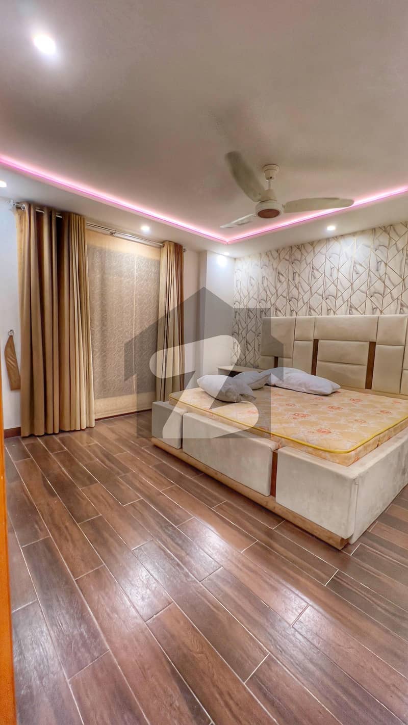 شاہ جمال لاہور میں 2 کمروں کا 4 مرلہ فلیٹ 1.1 لاکھ میں کرایہ پر دستیاب ہے۔