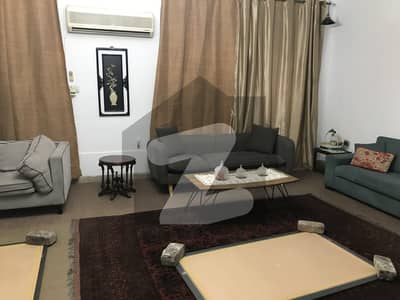 10 Marla House For Rent In Main Cantt Lahore