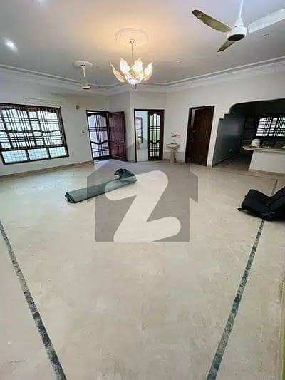 گلستانِِ جوہر ۔ بلاک 15 گلستانِ جوہر,کراچی میں 6 کمروں کا 16 مرلہ مکان 8.5 کروڑ میں برائے فروخت۔