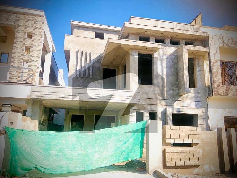 Beautiful Structure 10 Marla House For Sale Beautiful Structure 10 Marla House For Sale