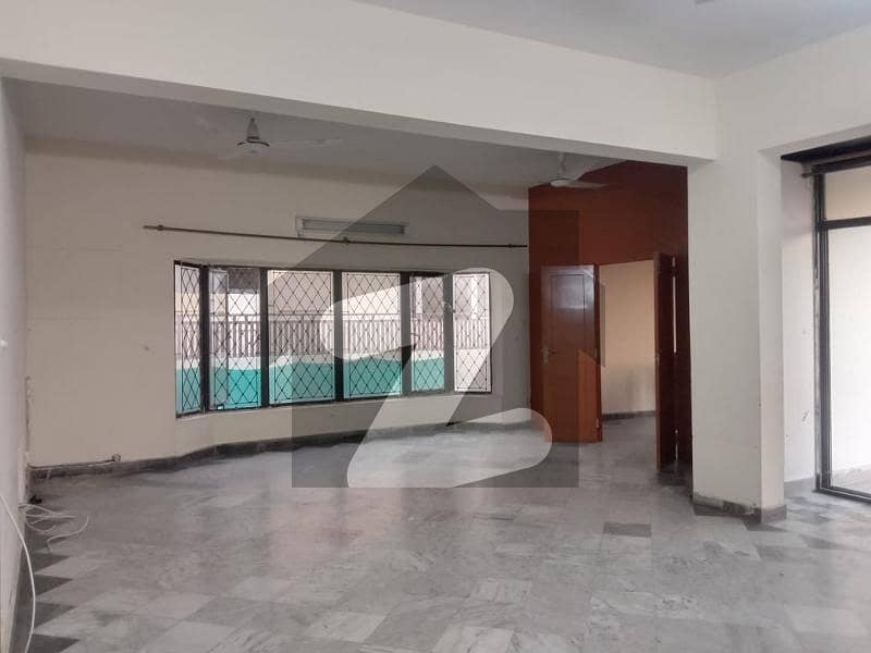 1 Kanal Beautiful Upper Portion For Rent in F11/3